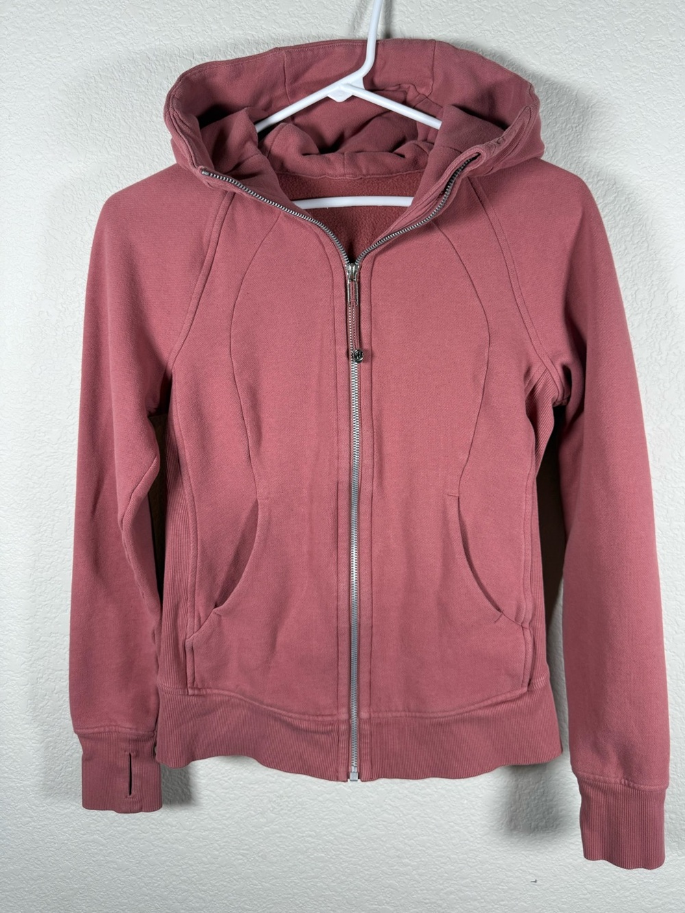 Lululemon Scuba Hooded Zip Jacket in Dusty Rose. Cozy 🔥🧡